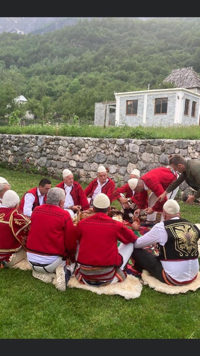 Kulla E Sadri Lukes Hotel Theth Kültér fotó