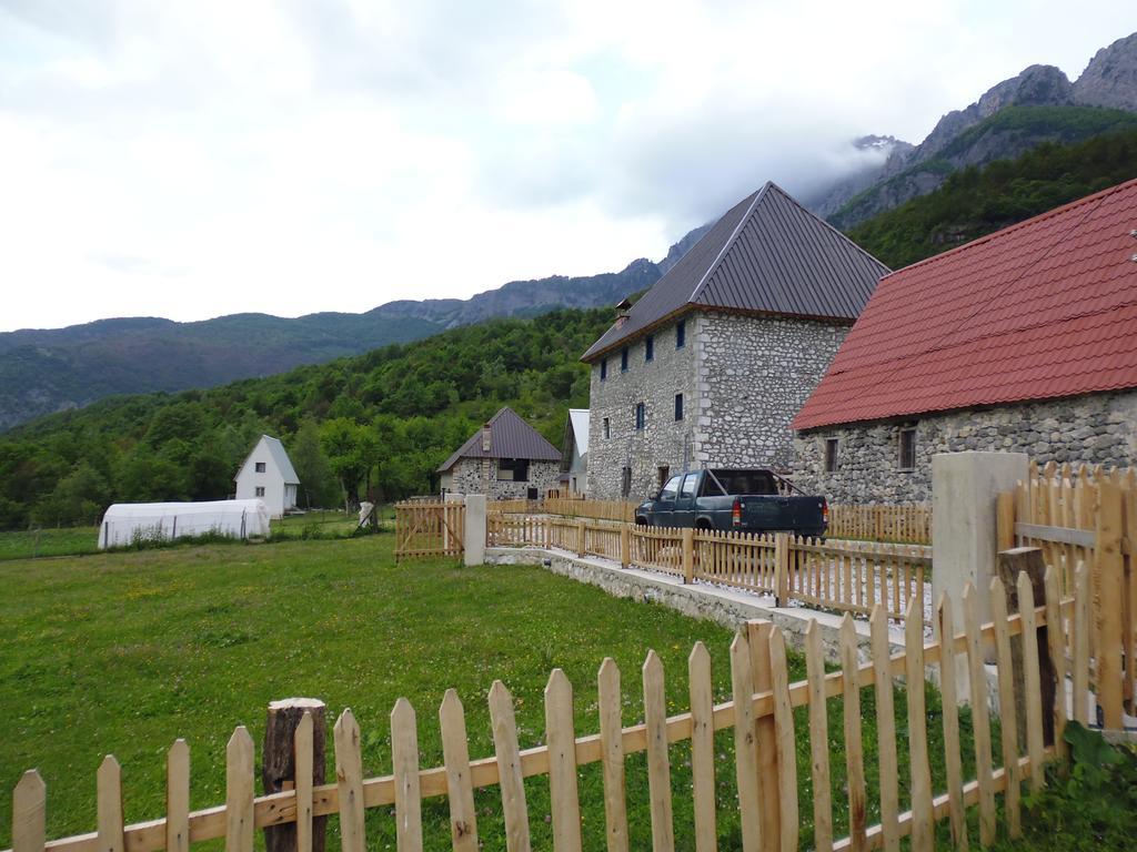 Kulla E Sadri Lukes Hotel Theth Kültér fotó