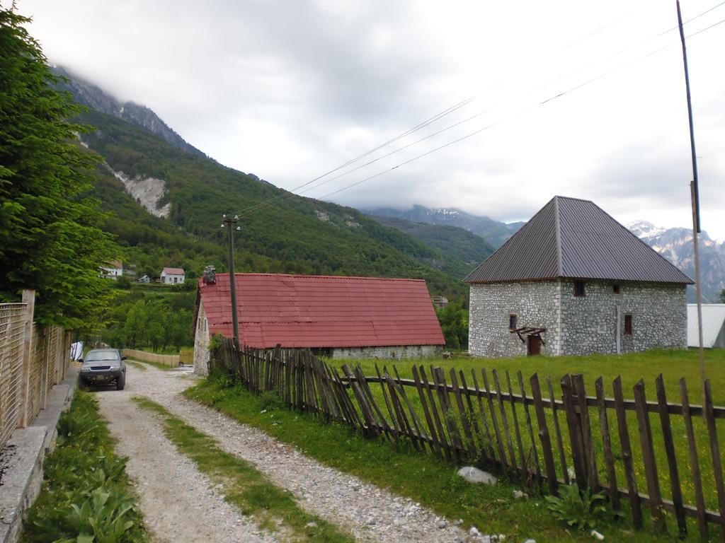 Kulla E Sadri Lukes Hotel Theth Kültér fotó